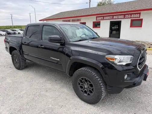 2018 Toyota Tacoma SR5 4WD photo