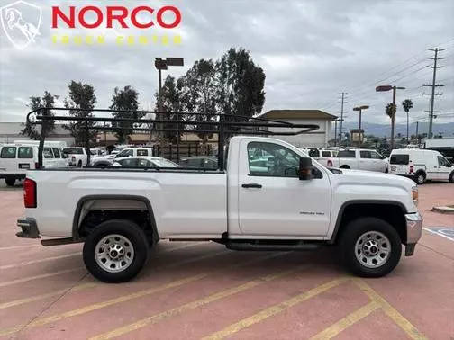 2018 GMC Sierra 3500HD  RWD photo