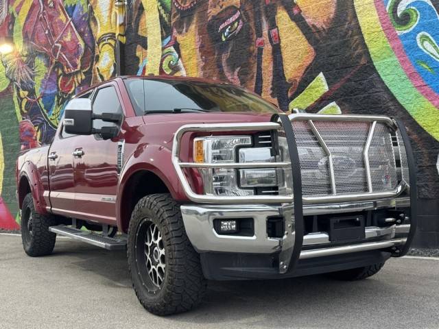 2017 Ford F-250 Super Duty Lariat 4WD photo