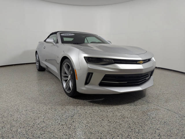 2017 Chevrolet Camaro 1LT RWD photo