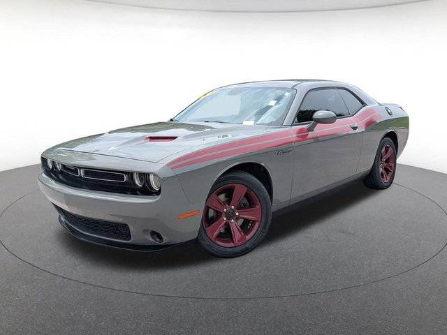 2018 Dodge Challenger SXT RWD photo