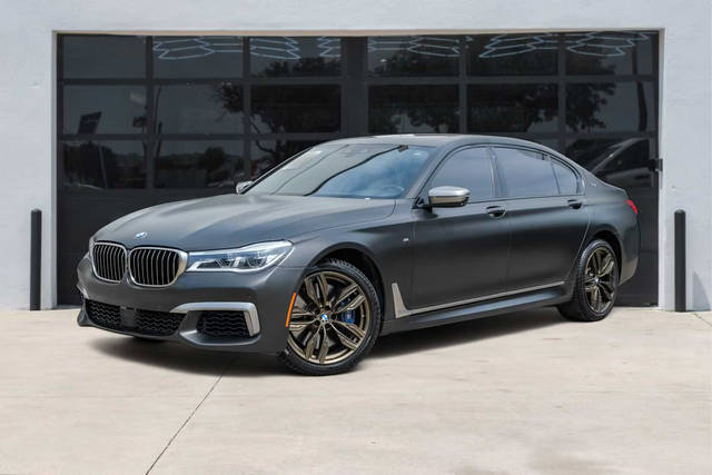 2017 BMW 7 Series M760i xDrive AWD photo