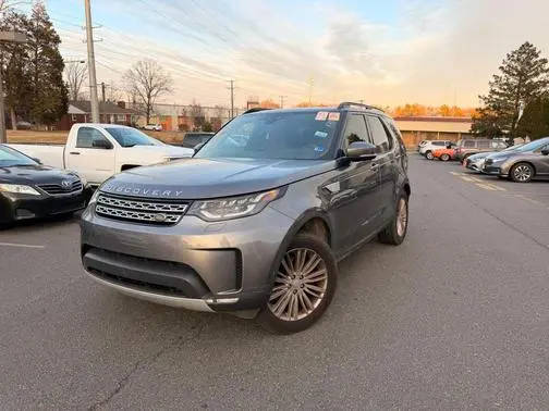 2017 Land Rover Discovery HSE Luxury 4WD photo