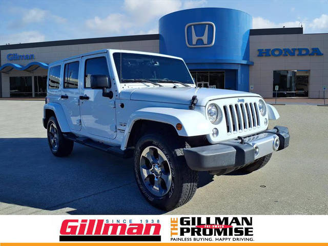 2017 Jeep Wrangler Unlimited Sahara 4WD photo