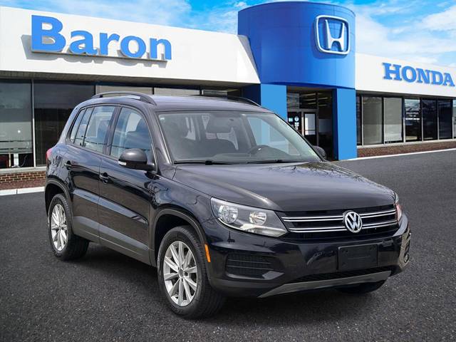 2017 Volkswagen Tiguan  AWD photo
