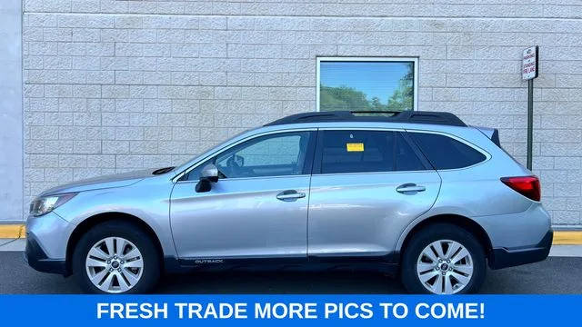 2018 Subaru Outback Premium AWD photo