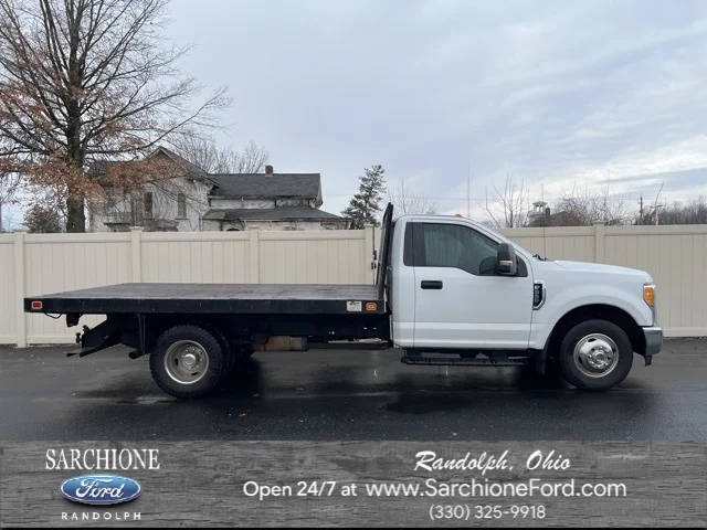 2017 Ford F-350 Super Duty XL RWD photo