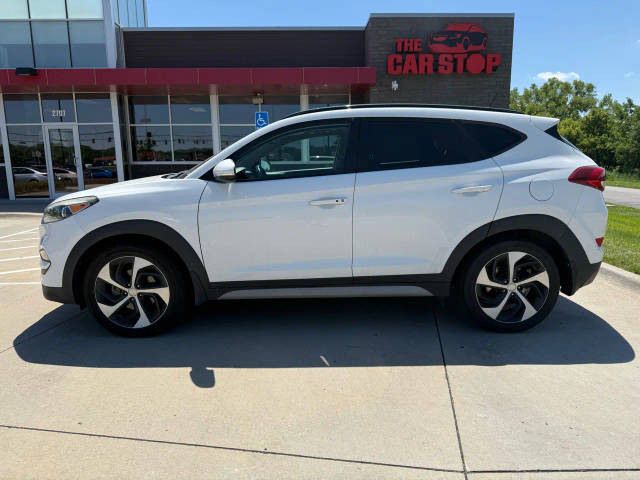 2017 Hyundai Tucson Value AWD photo