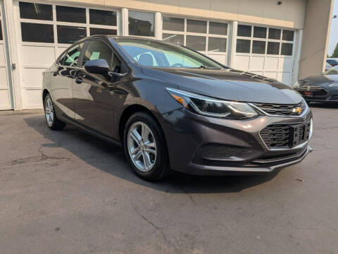 2017 Chevrolet Cruze LT FWD photo