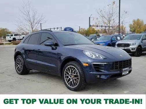 2016 Porsche Macan S AWD photo