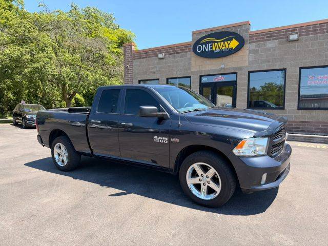 2018 Ram 1500 Express 4WD photo