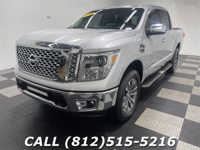 2017 Nissan Titan SL 4WD photo