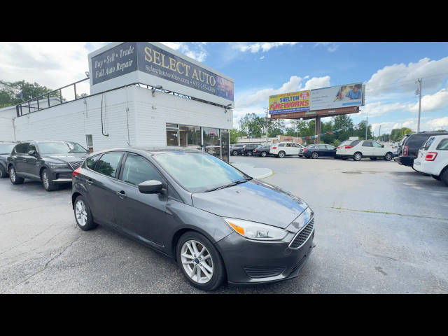 2018 Ford Focus SE FWD photo
