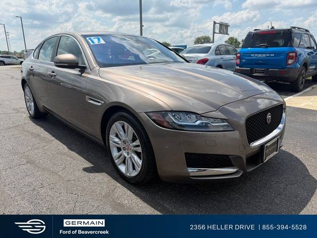 2017 Jaguar XF 35t Premium AWD photo