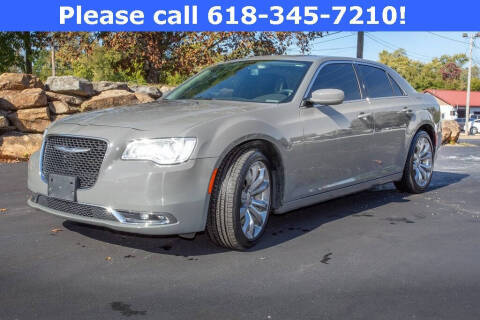 2018 Chrysler 300 Touring L RWD photo