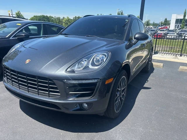 2018 Porsche Macan S AWD photo