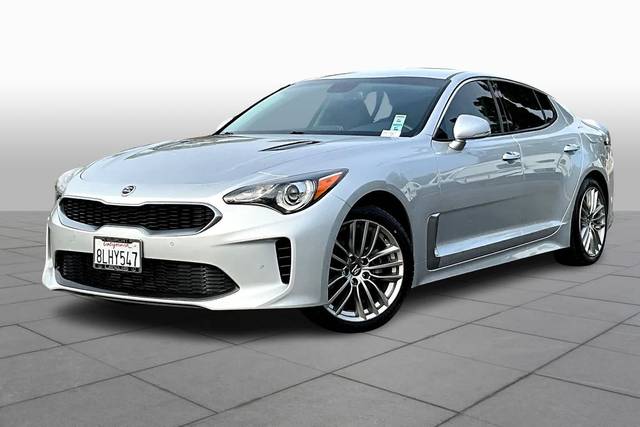 2018 Kia Stinger Base AWD photo