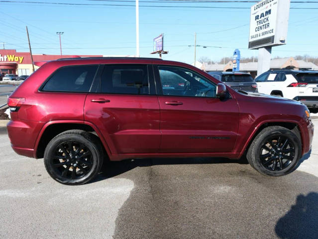 2018 Jeep Grand Cherokee Altitude 4WD photo