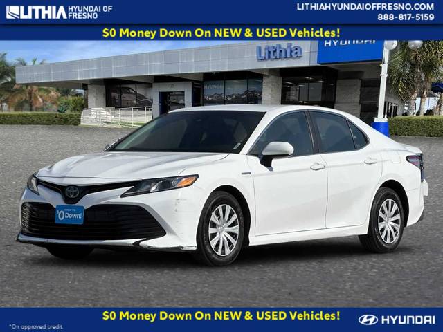 2018 Toyota Camry Hybrid LE FWD photo