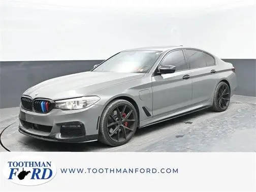 2018 BMW 5 Series 530e xDrive iPerformance AWD photo