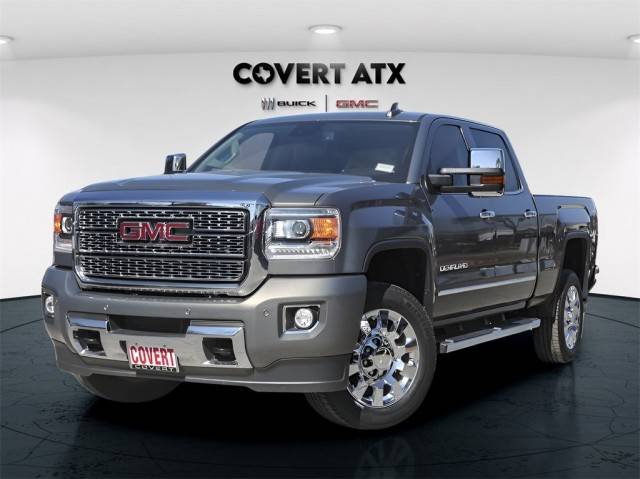 2018 GMC Sierra 2500HD Denali 4WD photo