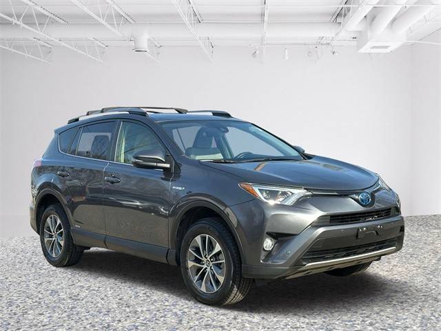 2018 Toyota RAV4 Hybrid XLE AWD photo