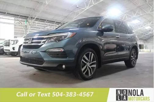 2017 Honda Pilot Elite AWD photo