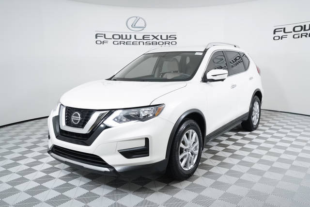 2018 Nissan Rogue SV FWD photo