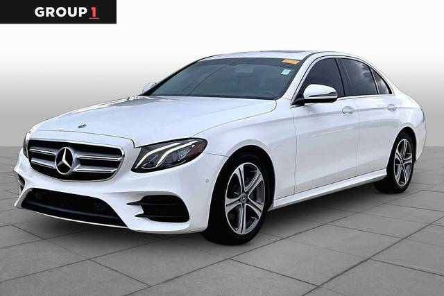 2018 Mercedes-Benz E-Class E 300 RWD photo