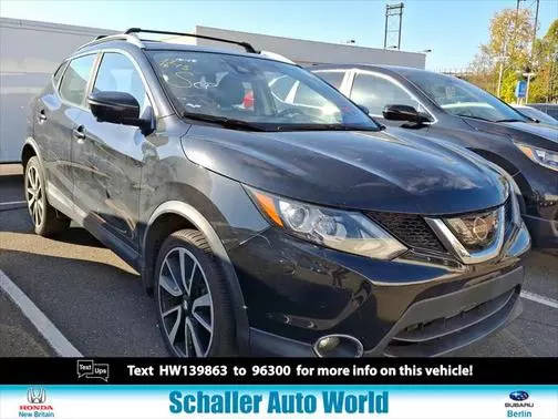 2017 Nissan Rogue Sport SL AWD photo