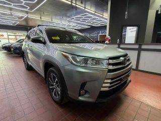 2018 Toyota Highlander XLE AWD photo
