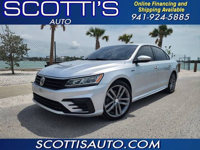 2018 Volkswagen Passat R-Line FWD photo