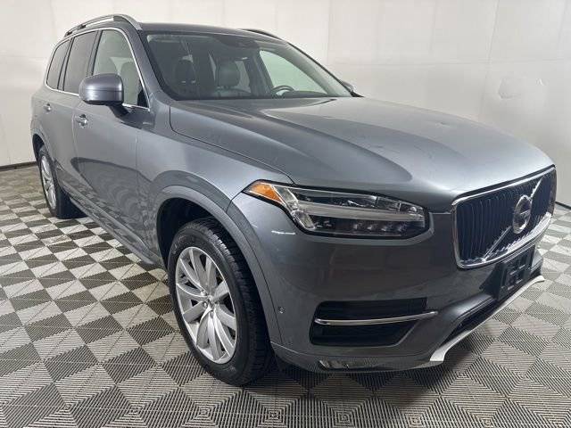 2018 Volvo XC90 Momentum AWD photo