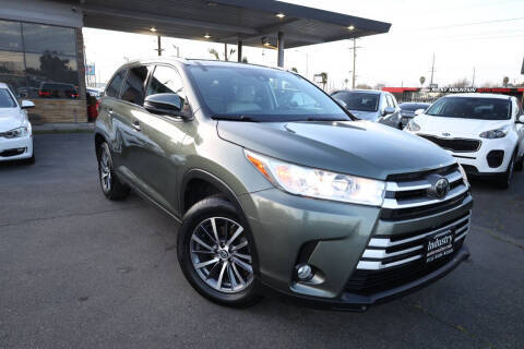 2018 Toyota Highlander XLE FWD photo