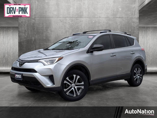 2018 Toyota RAV4 LE FWD photo