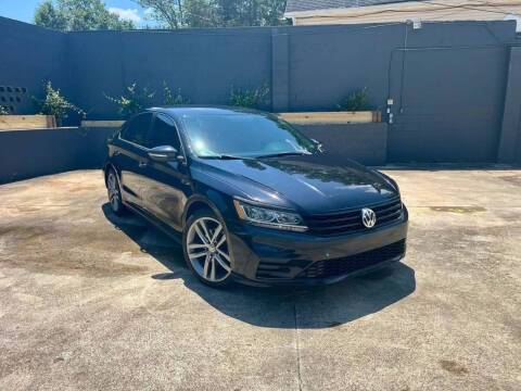2018 Volkswagen Passat R-Line FWD photo