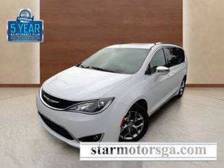 2017 Chrysler Pacifica Minivan Limited FWD photo