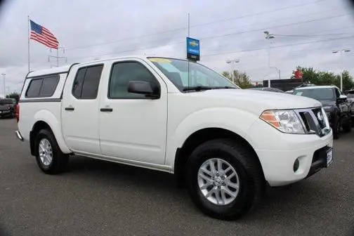 2017 Nissan Frontier SV V6 4WD photo