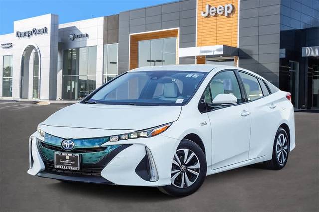 2017 Toyota Prius Prime Premium FWD photo