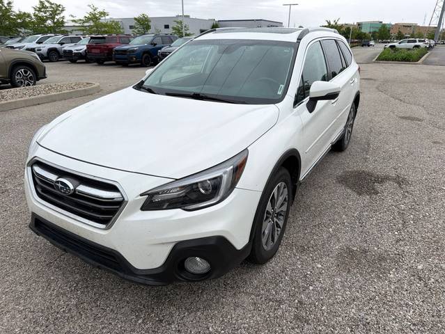 2018 Subaru Outback Touring AWD photo