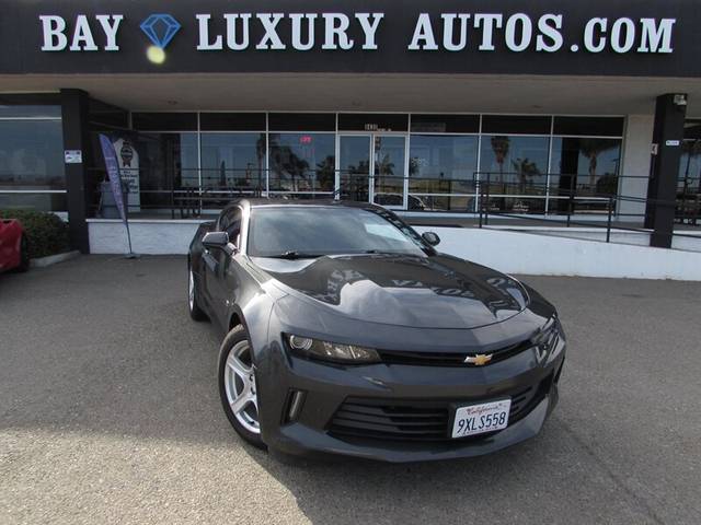 2018 Chevrolet Camaro 1LT RWD photo