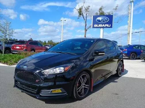 2018 Ford Focus ST FWD photo