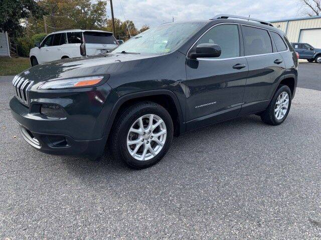 2018 Jeep Cherokee Latitude Plus FWD photo