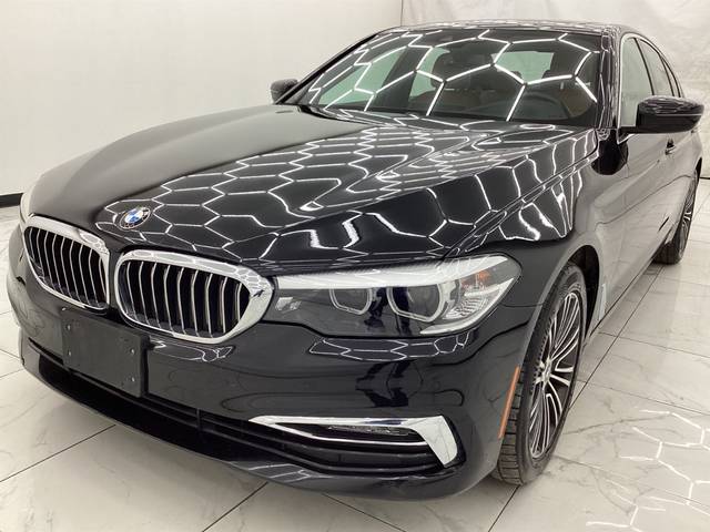 2018 BMW 5 Series 530i xDrive AWD photo