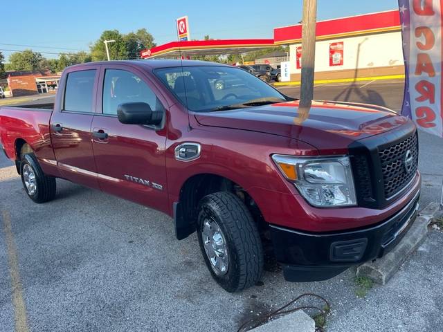 2017 Nissan Titan XD S 4WD photo