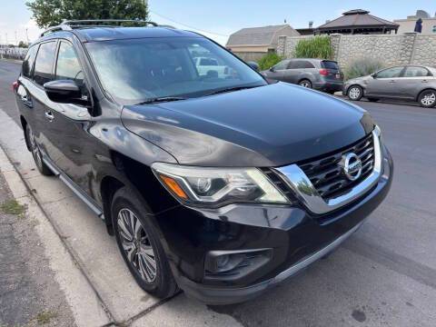 2018 Nissan Pathfinder S FWD photo