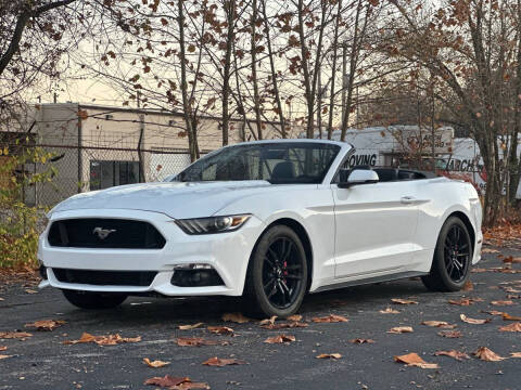 2017 Ford Mustang EcoBoost Premium RWD photo