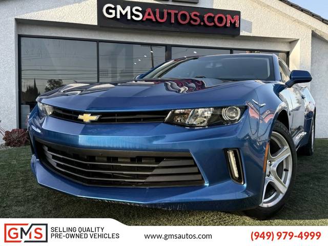 2017 Chevrolet Camaro 1LT RWD photo
