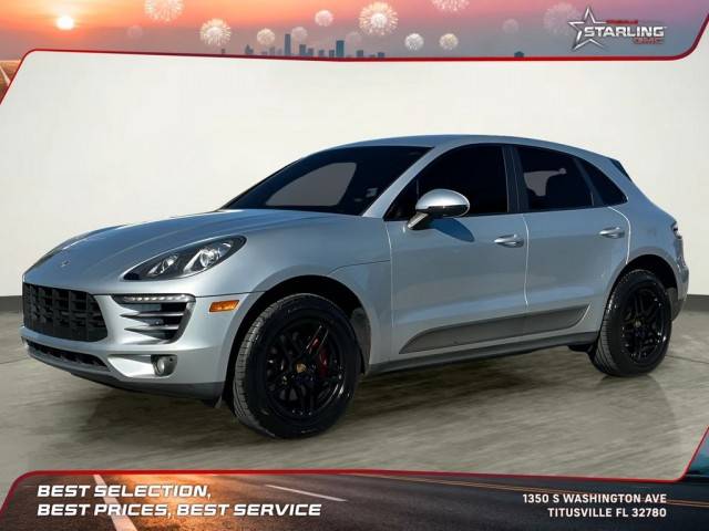 2018 Porsche Macan  AWD photo