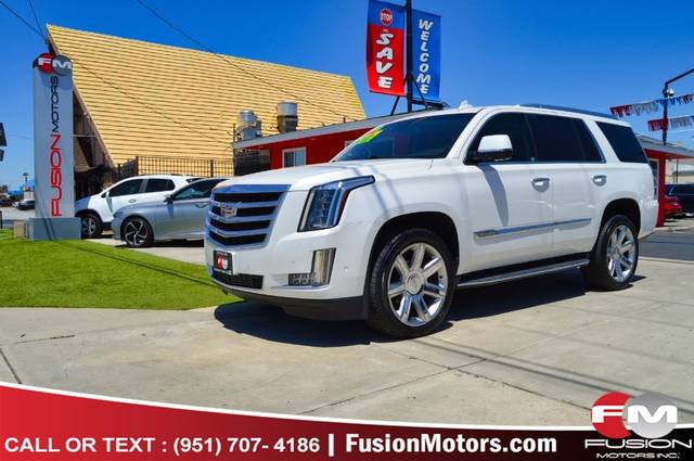 2018 Cadillac Escalade Luxury RWD photo